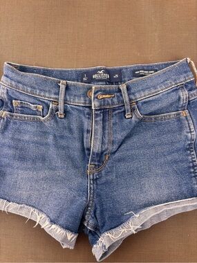 Hollister Women's Medium Blue Denim Frayed Hem Shorts